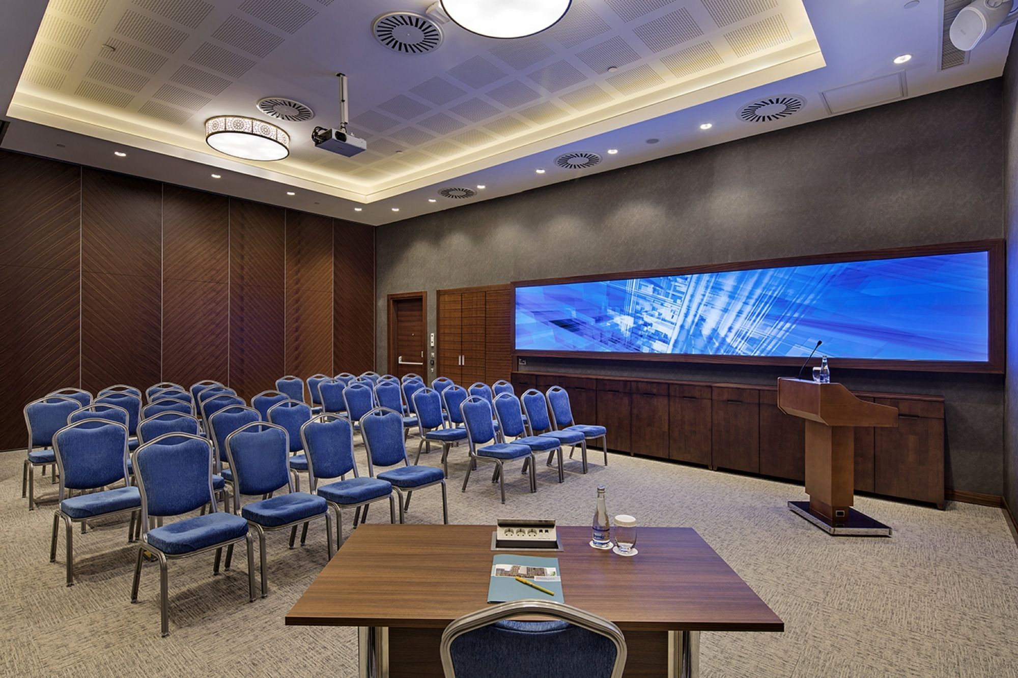 Hilton Garden Bayrakli Hotel İzmir